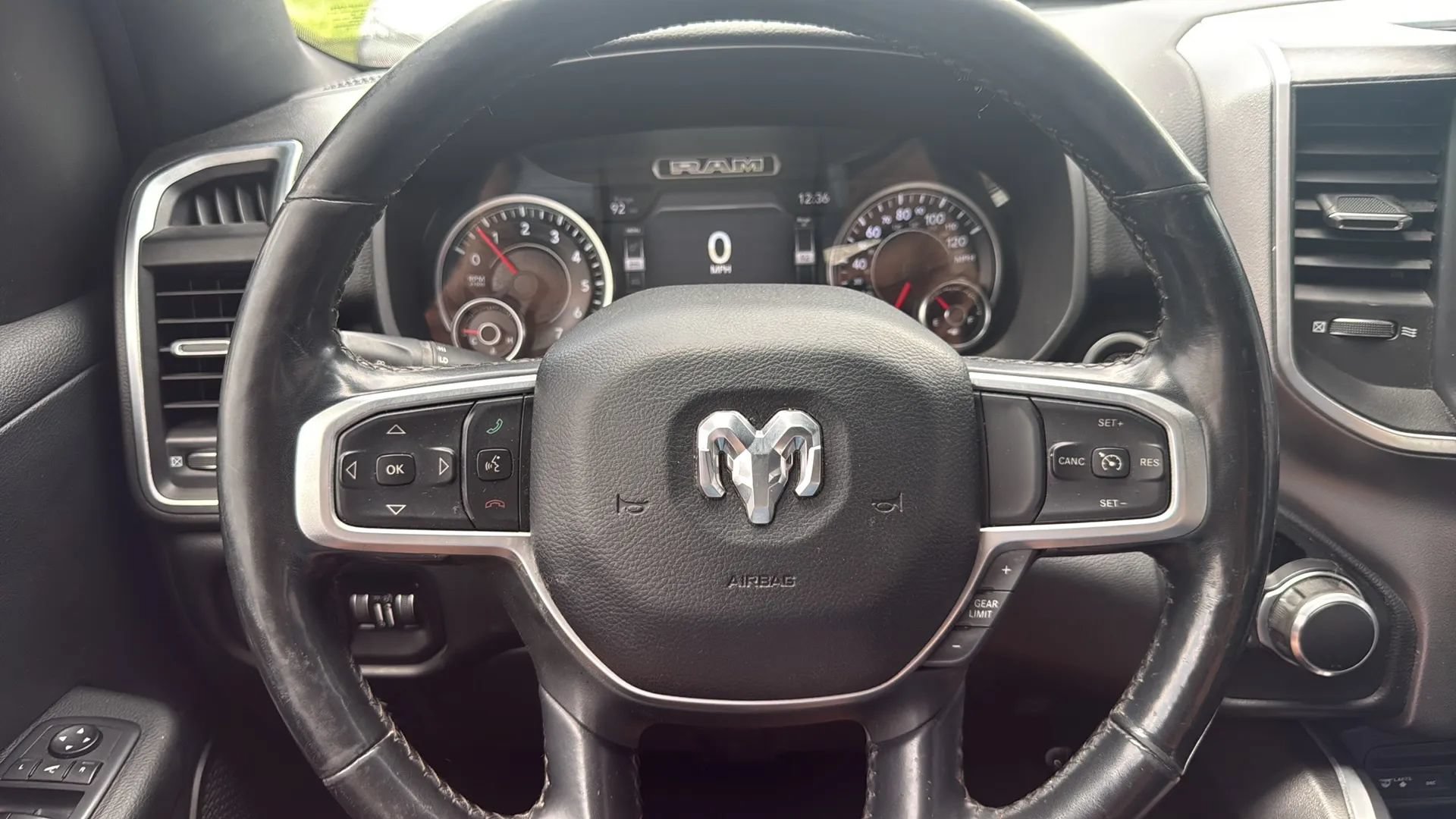 Used 2019 RAM 1500 Big Horn AWD/4WD image 8