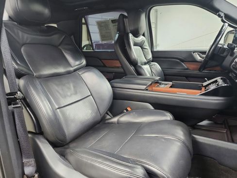 Used 2023 Lincoln Navigator Reserve image 49