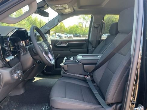 New 2026 GMC Sierra 1500 Elevation image 12