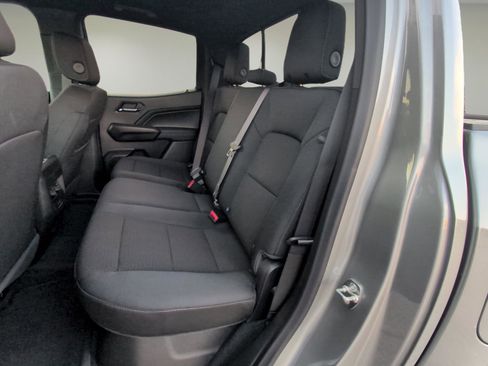 New 2026 GMC Canyon Elevation w/ Convenience Package image 16