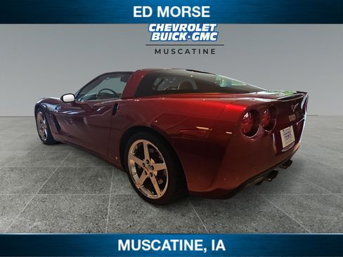 Used 2007 Chevrolet Corvette Coupe w/ Preferred Equipment Group RWD image 3
