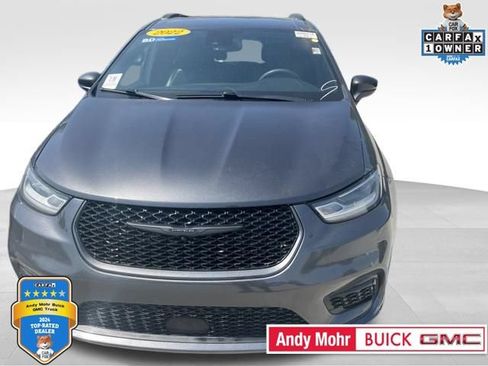 Used 2022 Chrysler Pacifica Touring-L w/ S Appearance Package AWD/4WD image 1