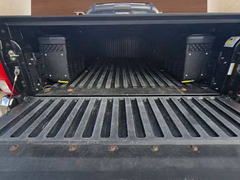 Used 2016 Toyota Tacoma SR5 RWD image 23