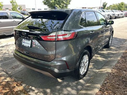 Certified 2024 Ford Edge SEL w/ Convenience Package AWD/4WD image 6