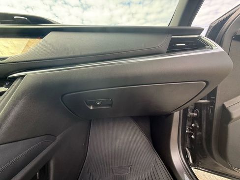 Certified 2021 Cadillac XT5 Premium Luxury w/ LPO, Floor Liner Package image 31