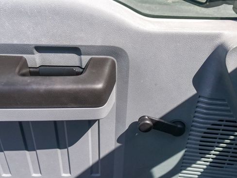 Used 2016 Ford F250 XL RWD image 17