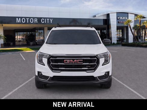Certified 2022 GMC Terrain AT4 w/ Infotainment Package II AWD/4WD image 5