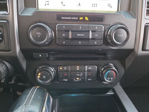 Used 2018 Ford F150 XLT w/ Equipment Group 302A Luxury image 17