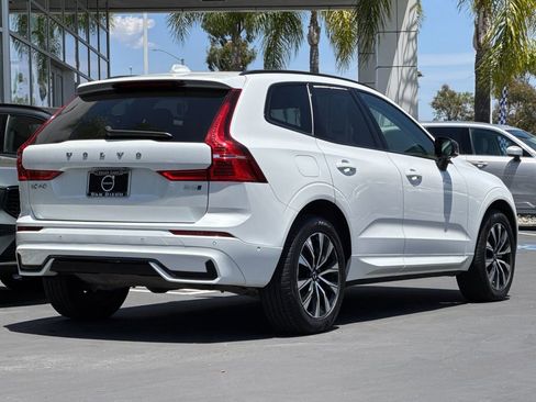 Certified 2025 Volvo XC60 B5 Plus AWD/4WD image 5