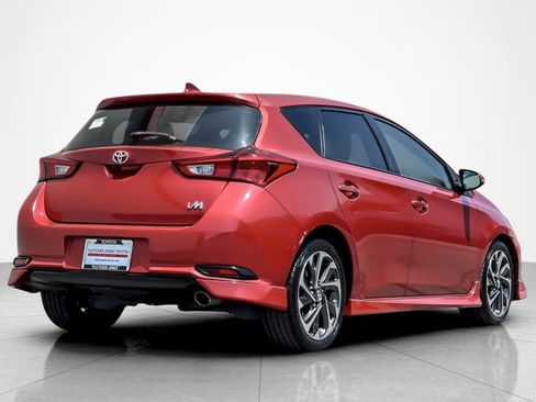 Used 2017 Toyota Corolla iM w/ Carpet Mat Package FWD image 5