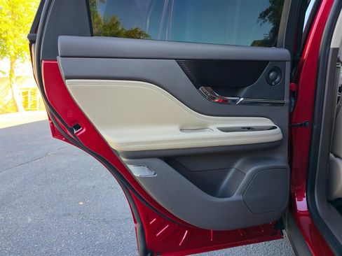 Used 2020 Lincoln Corsair Reserve w/ Equipment Group 201A FWD image 25