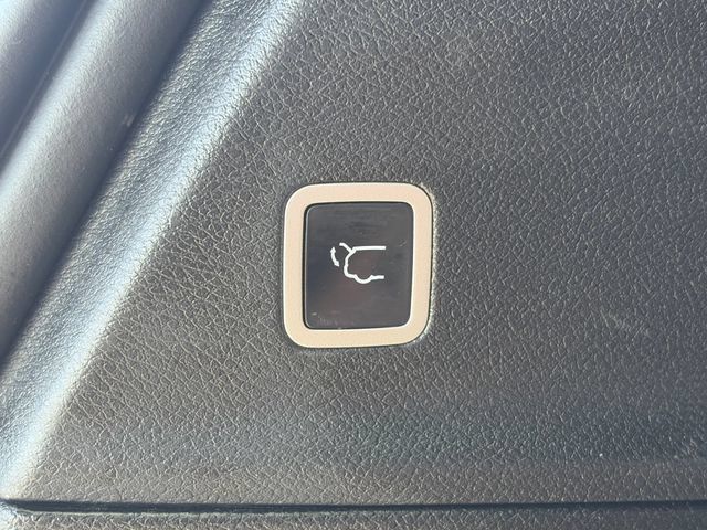 Used 2025 Chrysler Pacifica Select FWD image 46