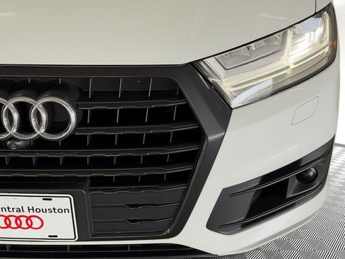 Used 2018 Audi Q7 3.0T Prestige w/ Prestige Package AWD/4WD image 11