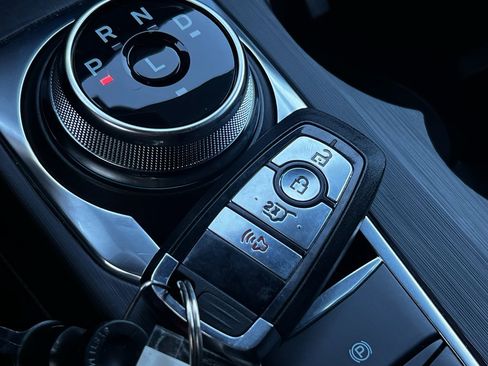 Used 2025 Ford Escape ST-Line w/ Equipment Group 301A image 28