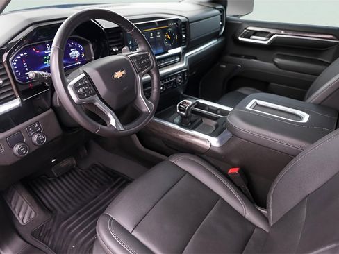 Used 2022 Chevrolet Silverado 1500 LTZ w/ LTZ Convenience Package II image 13