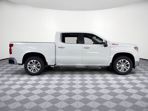 Used 2025 Chevrolet Silverado 1500 LTZ AWD/4WD image 8