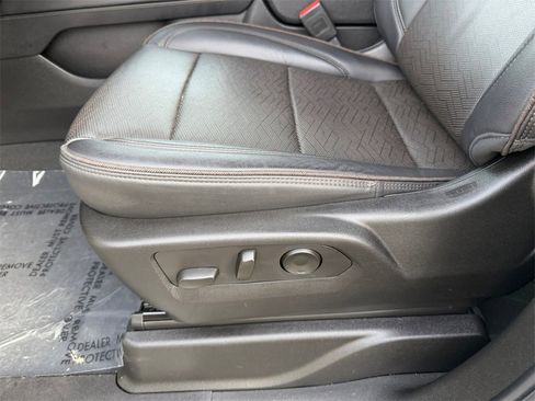 Certified 2024 Chevrolet Tahoe High Country w/ Premium Package image 13