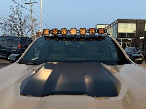 Used 2024 Chevrolet Colorado ZR2 w/ Technology Package image 15