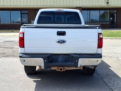 Used 2016 Ford F250 XLT w/ XLT Premium Package AWD/4WD image 4