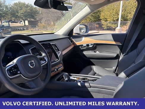 Certified 2024 Volvo XC90 B6 Plus w/ Protection Package Premier image 17