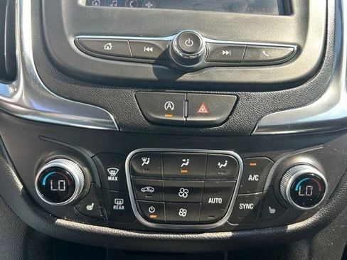 Used 2024 Chevrolet Equinox LT AWD/4WD image 26