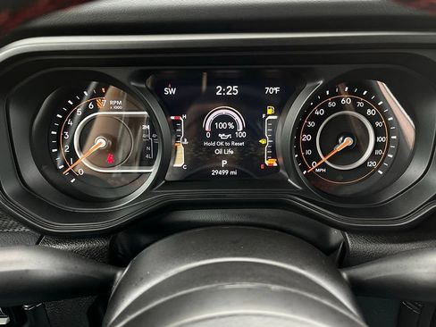 Used 2024 Jeep Gladiator Rubicon AWD/4WD image 17