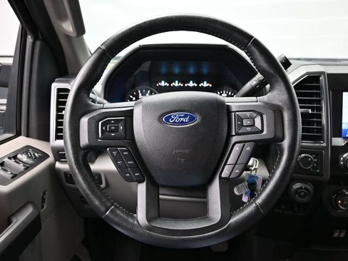 Used 2020 Ford F150 XLT w/ Equipment Group 302A Luxury AWD/4WD image 25