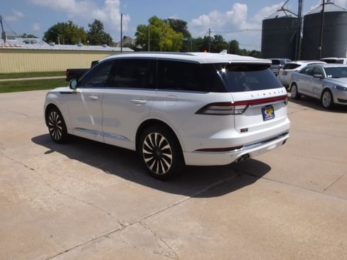 Used 2020 Lincoln Aviator Black Label Grand Touring w/ Class IV Trailer Tow Package image 4