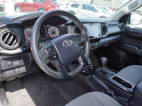 Used 2020 Toyota Tacoma SR w/ SR Convenience Package RWD image 7