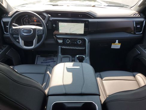 New 2025 GMC Sierra 2500 Denali image 14