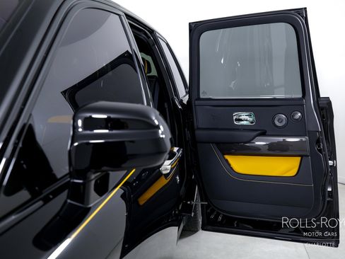 Certified 2024 Rolls-Royce Cullinan Black Badge w/ Dark Exterior Package image 17