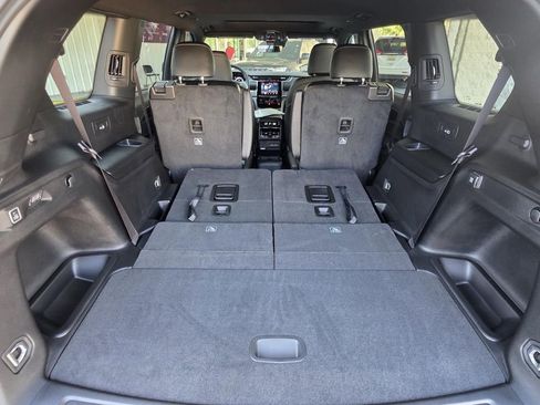 New 2025 Jeep Grand Cherokee L Altitude image 13