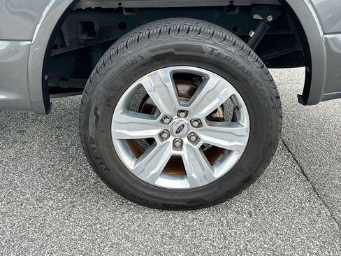 Used 2018 Ford F150 Platinum w/ Equipment Group 701A Luxury AWD/4WD image 24