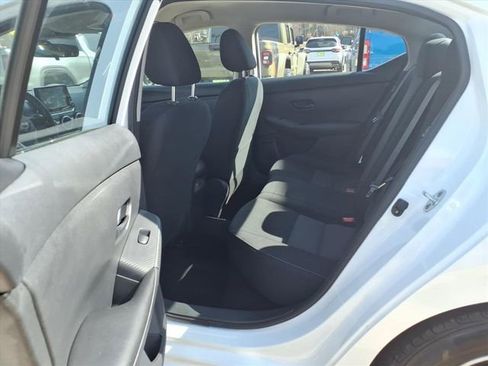 Used 2024 Nissan Sentra SV image 16