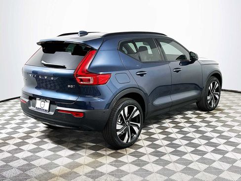 New 2026 Volvo XC40 B5 Ultra w/ Climate Package image 7