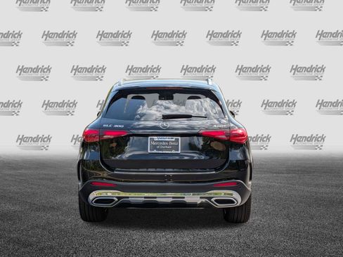New 2026 Mercedes-Benz GLC 300 4MATIC image 9
