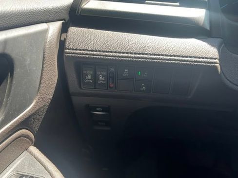 Used 2018 Honda Odyssey EX image 10