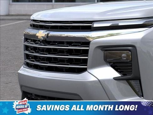 New 2026 Chevrolet Traverse LT w/ Driver Confidence Package FWD image 13