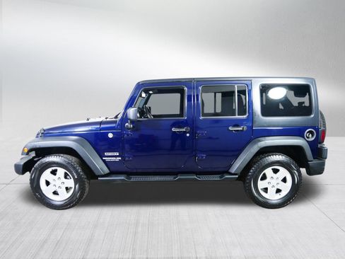 Used 2013 Jeep Wrangler Unlimited Sport image 4
