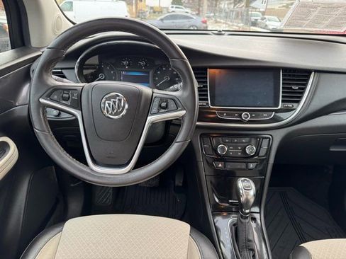 Used 2020 Buick Encore Preferred image 19