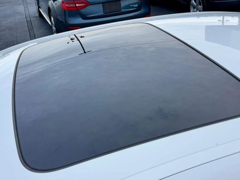 Used 2017 BMW 530i 530i Sedan 4D image 9