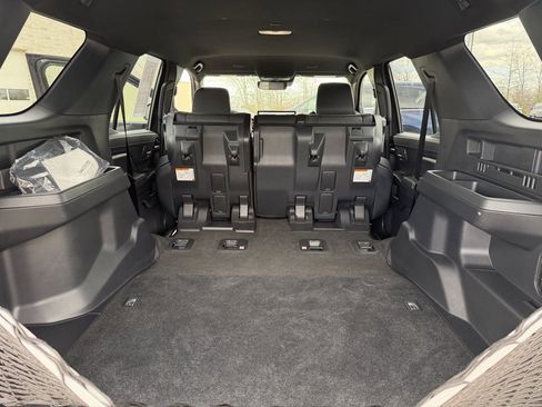 Used 2025 Toyota 4Runner TRD Off-Road Premium image 37