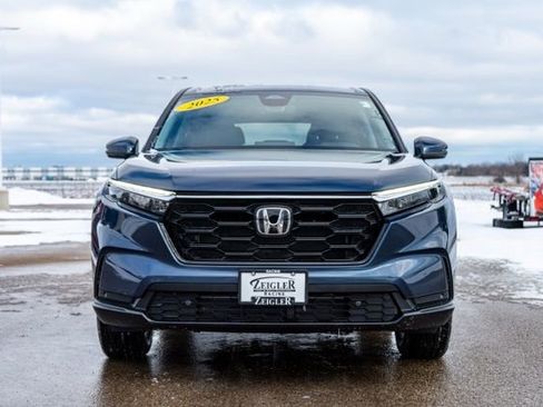 Used 2025 Honda CR-V EX-L image 2