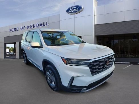 Used 2024 Honda Pilot EX-L image 2