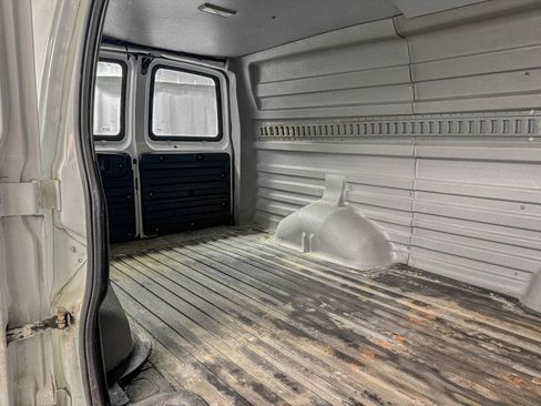 Used 2014 Chevrolet Express 3500 3500 CARGO VAN image 18