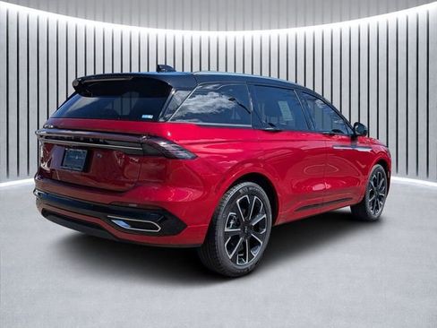New 2026 Lincoln Nautilus Reserve AWD/4WD image 3