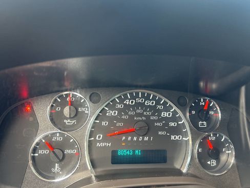 Used 2021 Chevrolet Express 2500 w/ Driver Convenience Package image 13