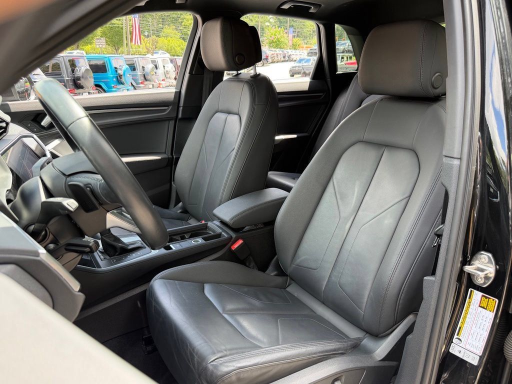 Used 2021 Audi Q3 2.0T Premium w/ Convenience Package AWD/4WD image 24