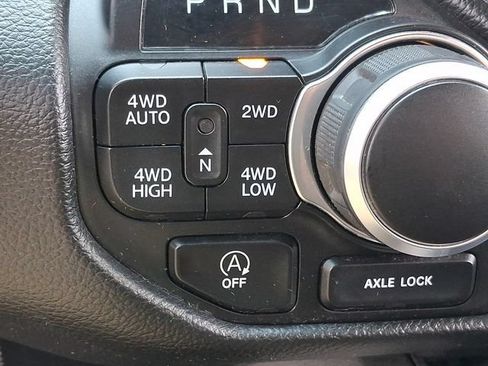 Used 2024 RAM 1500 Big Horn AWD/4WD image 25