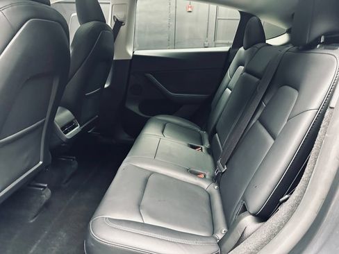 Used 2023 Tesla Model Y Performance AWD/4WD image 23